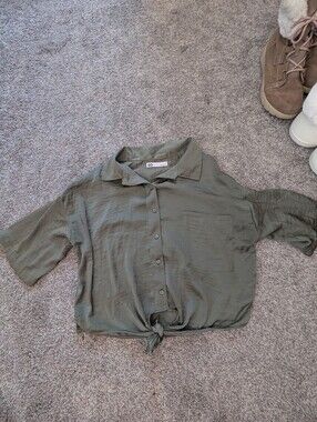 SO Button Front Shirt With Tie